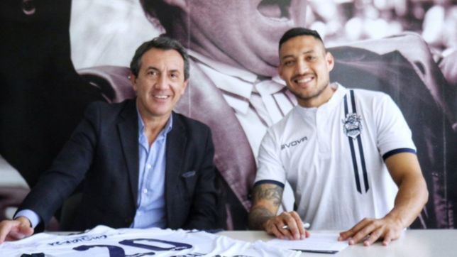 yonathan cabral firmo y se convirtio en nuevo jugador de gimnasia
