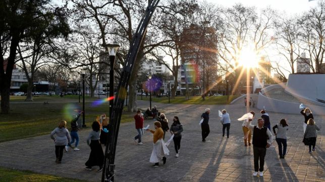 jueves fresco por la manana y con una tarde a puro sol en la plata