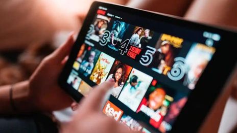 El dólar y las plataformas: cuánto valdrán Netflix, Apple TV y Spotify por la devaluación