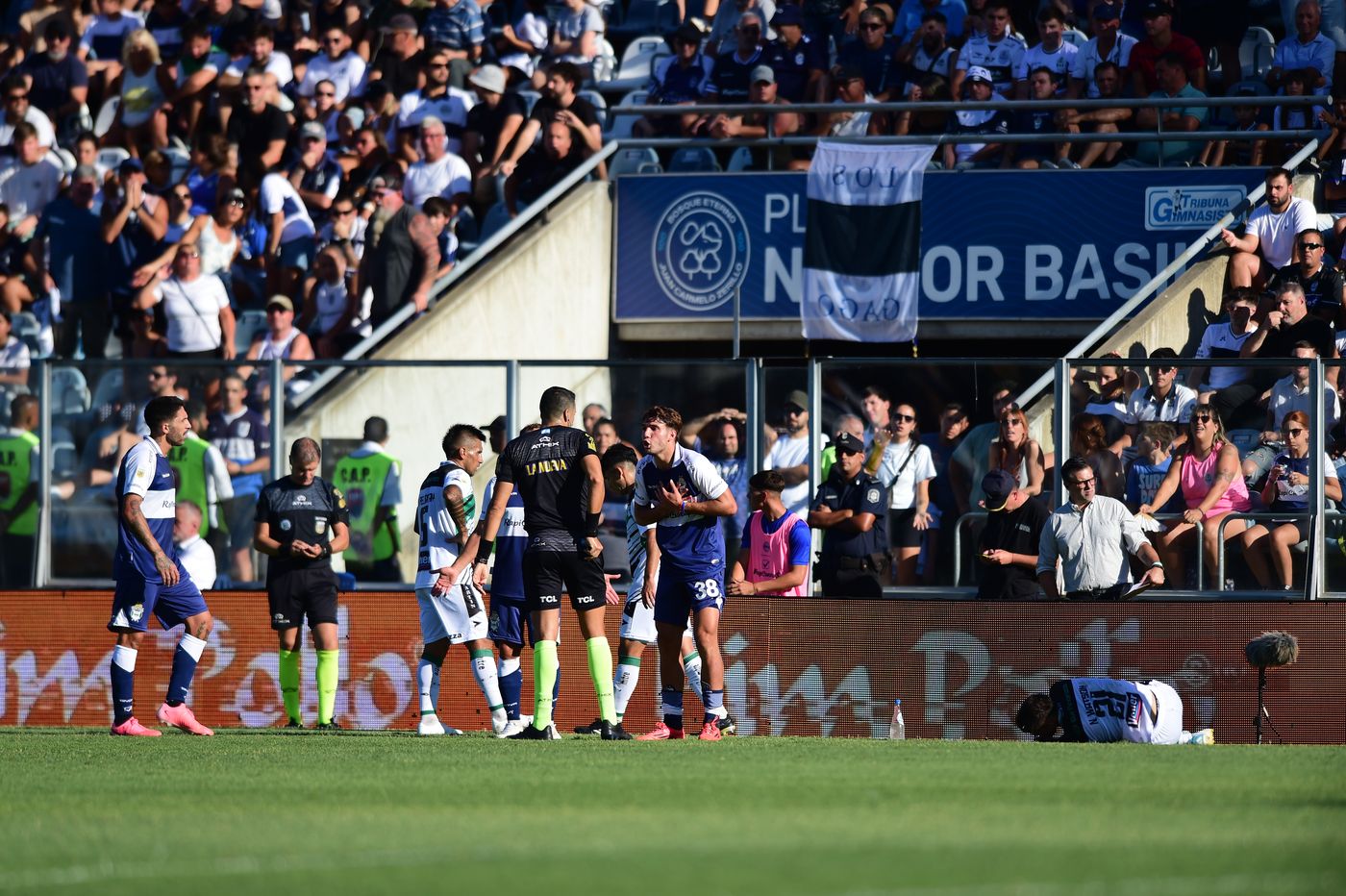 Gimnasia San Martín de San Juan Expulsión Panaro.JPG