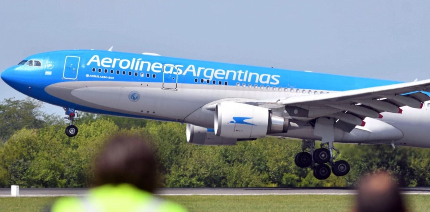 avión aerolíneas vacunas coronavirus