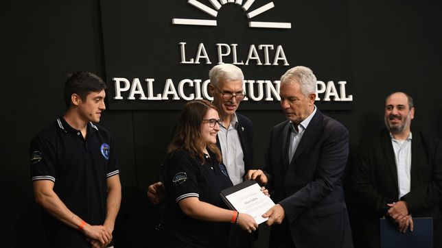 reconocieron a los investigadores de la unlp que desarrollaron el satelite atenea