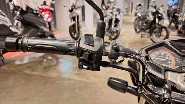 alumnos de una escuela platense haran pasantias en una concesionaria de honda