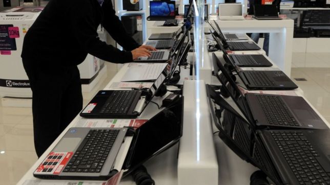 lanzan creditos subsidiados para que no docentes universitarios compren computadoras