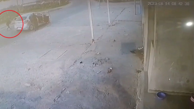 video: un grupo de delincuentes baleo a una mujer en berisso para robarle el auto
