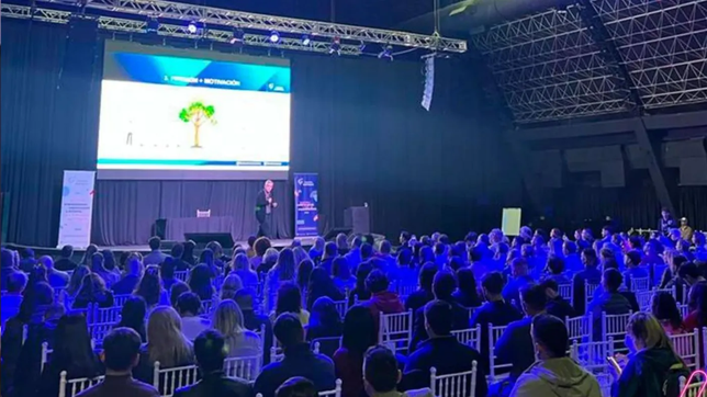 vuelve emprende, transforma tu realidad, un evento que inspira y conecta emprendedores de todo el pais