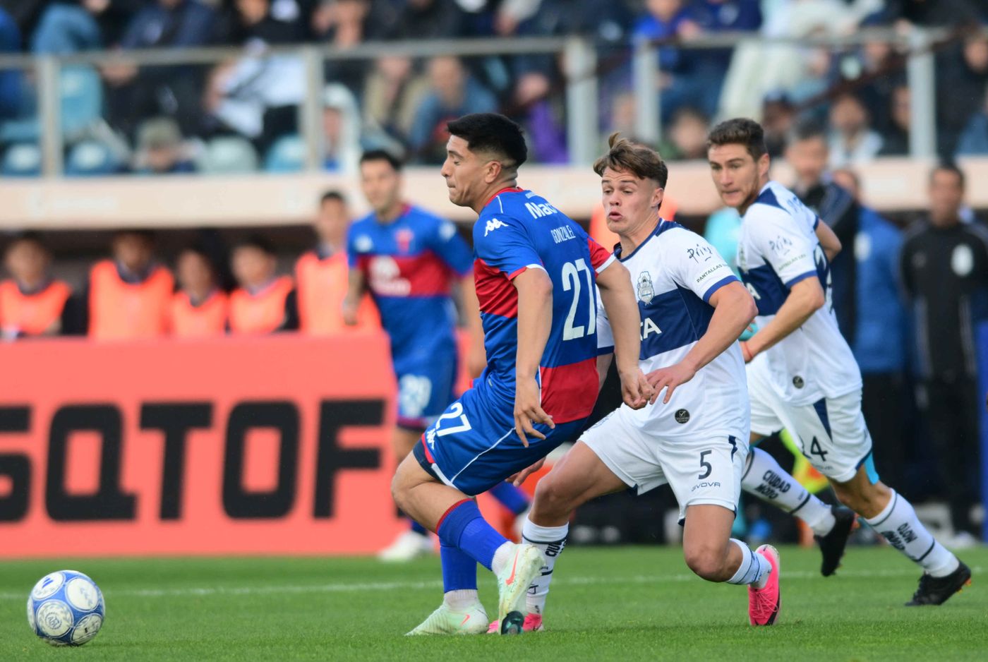 Gimnasia le ganó 2 a 1 a Tigre.