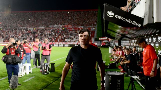 el cacique medina se sumo a una racha negativa en estudiantes tras la caida con lanus