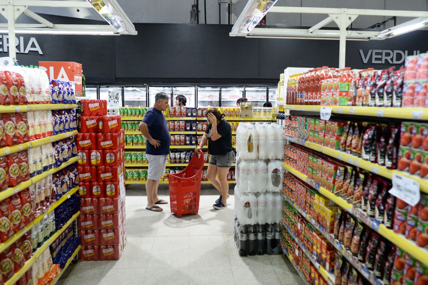 Reinauguración de supermercado El Nene góndolas inflación (23).jpeg