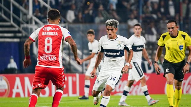 gimnasia tiene la primera firma del mercado de pases