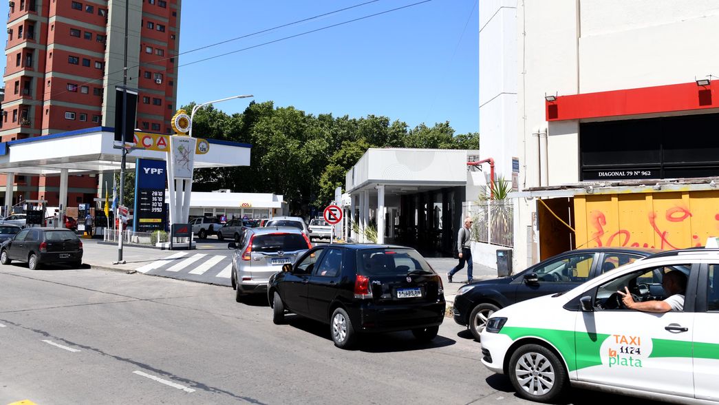 Tras la advertencia de Massa, cómo sigue la situación en las estaciones de servicio