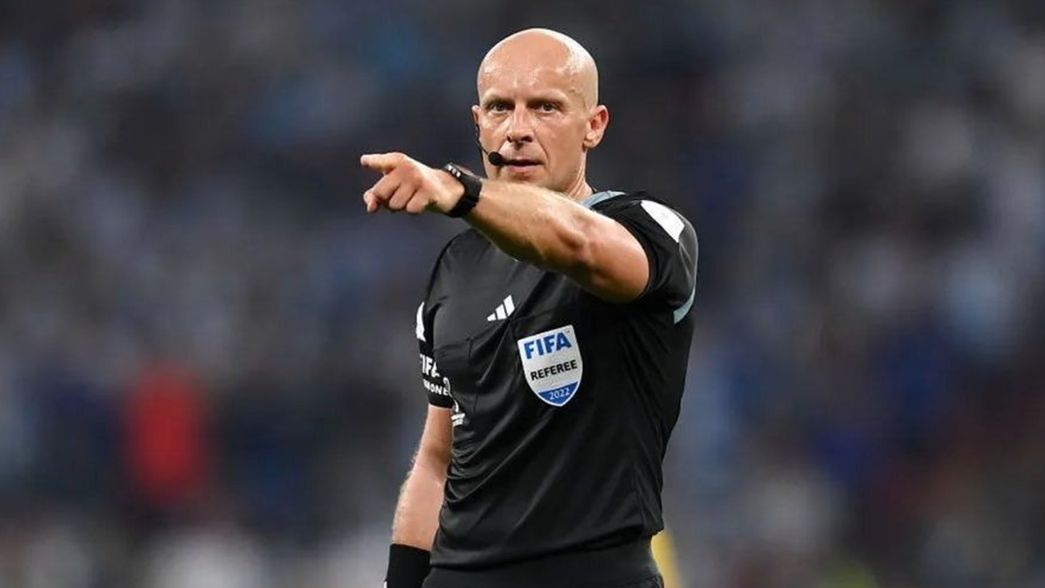 ¿Quién es el árbitro que dirigirá la final del Mundial entre Argentina y Francia?