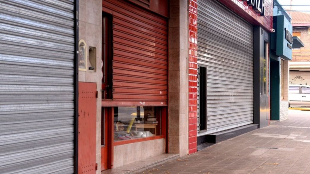 Cuarentena: doce industrias abren sus puertas y los comercios seguirán cerrados en La Plata