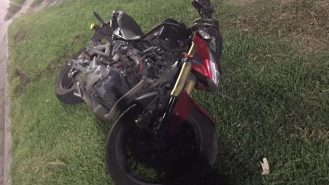 un choque entre dos motos termino en tragedia en la plata