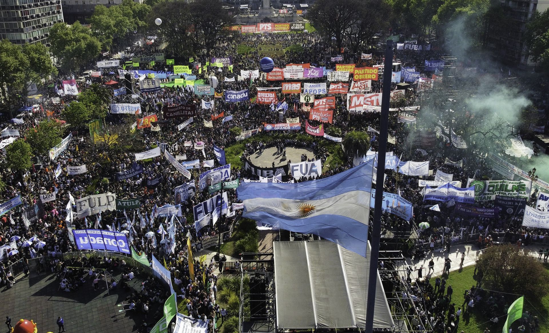 Segunda Marcha Federal Universitaria (1).jpg