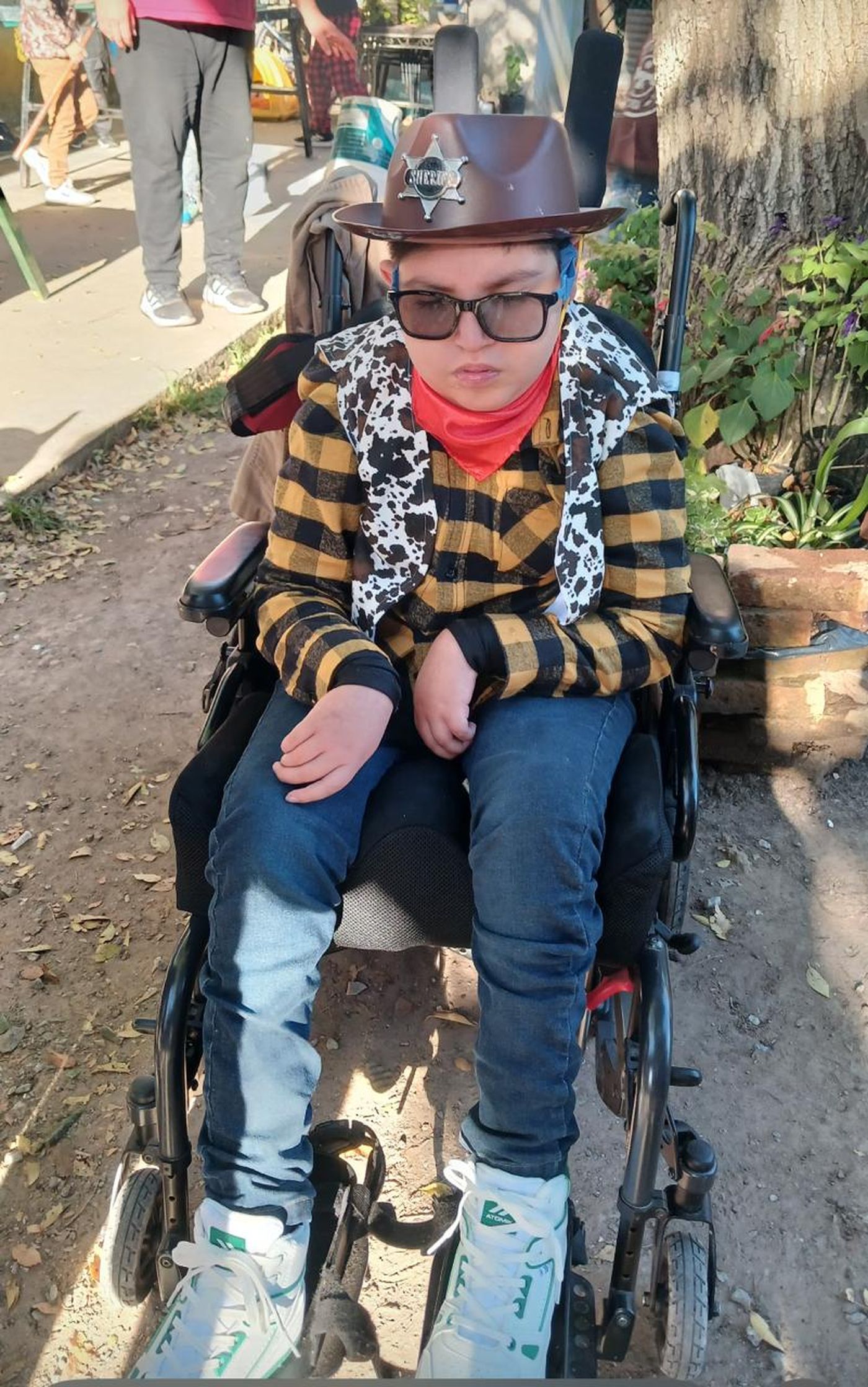 La familia de Bastián busca ayuda para cubrir el costoso tratamiento que necesita el nene.