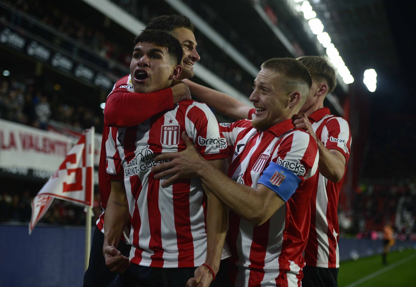 Estudiantes sueña con el pase a las semifinales de Copa Libertadores. Estudiantes sueña con el pase a las semifinales de Copa Libertadores.
