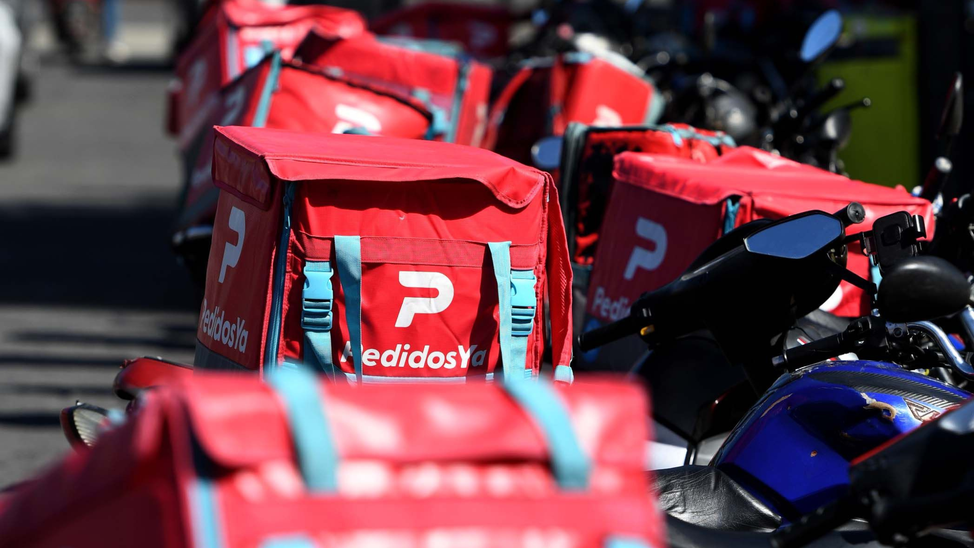 Ladrones balearon a un repartidor en La Plata para robarle la moto y escaparon