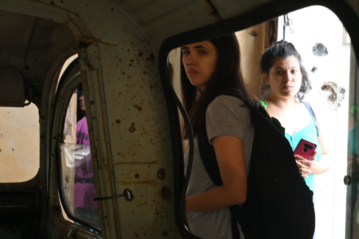 El auto es hoy parte de las visitas guiadas en la casa de calle 30 y luce los balazos que recibió durante el ataque