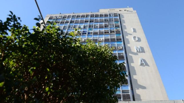 recrudece el conflicto y los medicos platenses no atenderan por ioma este jueves