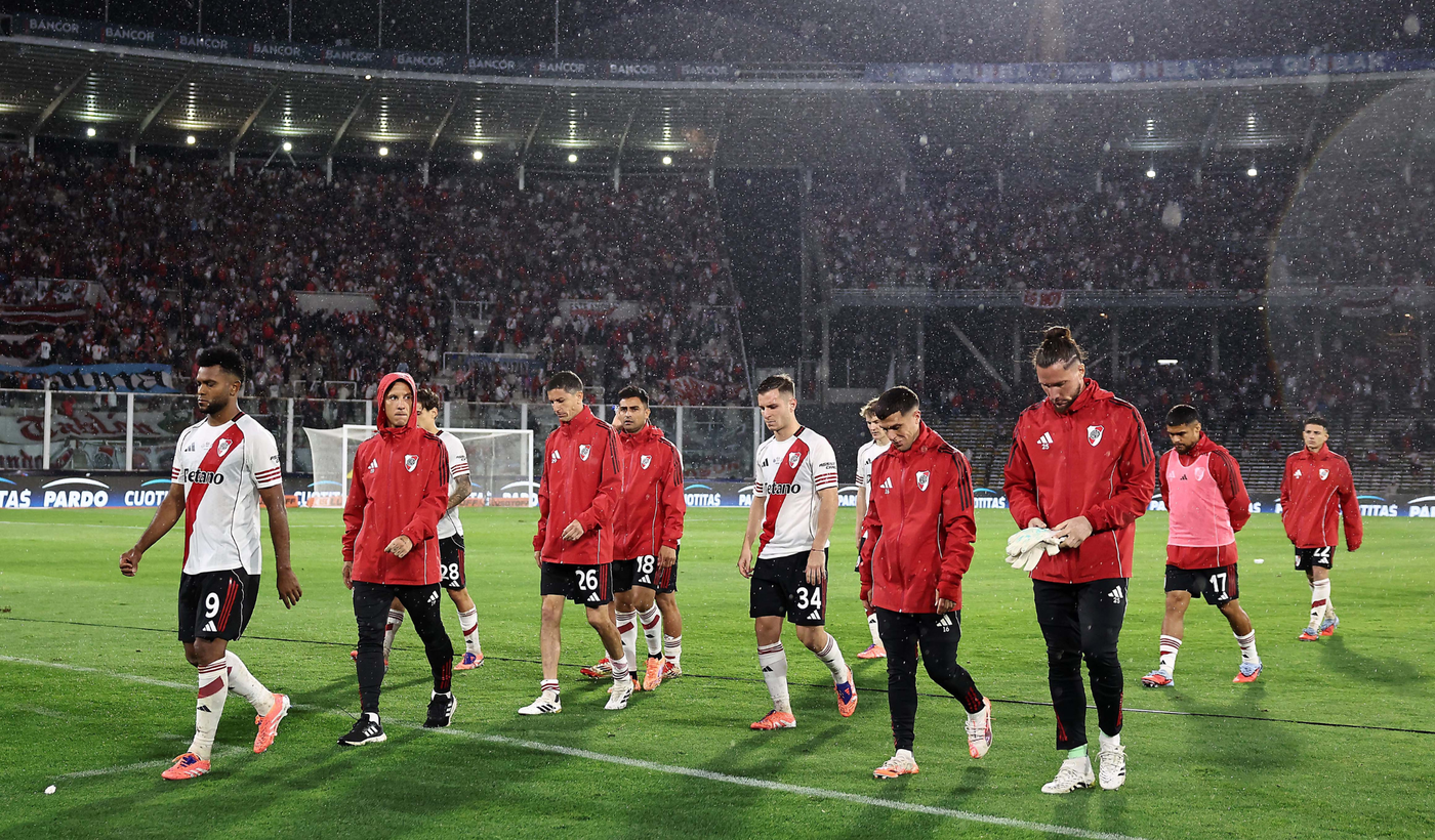 River Independiente Rivadavia (1)