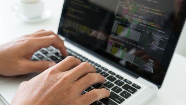 mercado libre y globant lanzan becas para formar 10.000 programadores: ¿como presentarse?