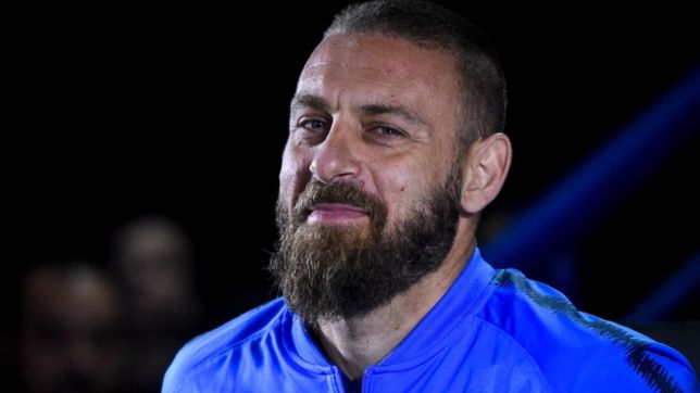 locura en la plata por el debut de de rossi en boca