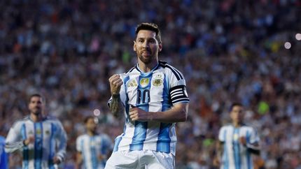 Tras la gran actuación de Lionel Messi, una figura histórica del fútbol se deshizo en elogios al 10