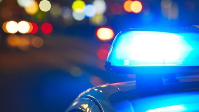 lo frenaron para pedirle el dni y descubrieron que tenia envoltorios de marihuana