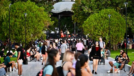 Música al aire libre, cine gratis y el mejor teatro para disfrutar a pleno el finde largo en La Plata