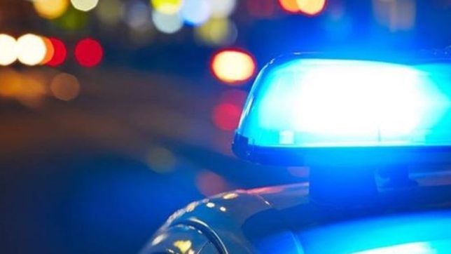 crimen, misterio y conmocion: una joven encontro un hombre muerto debajo de su cama