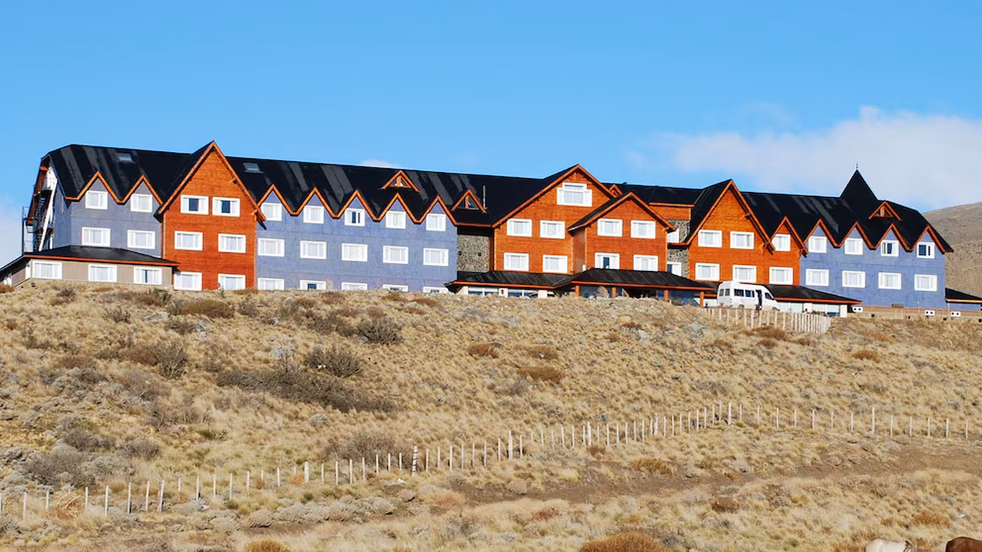 En Hotesur, la investigaci&oacute;n comprende las operaciones de los hoteles Alto Calafate y Las Dunas