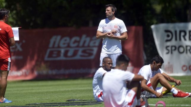 con su nuevo refuerzo, estudiantes entrena y el equipo empieza a tomar forma