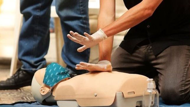 trabajadores y autoridades de la unlp participaron de una capacitacion en rcp