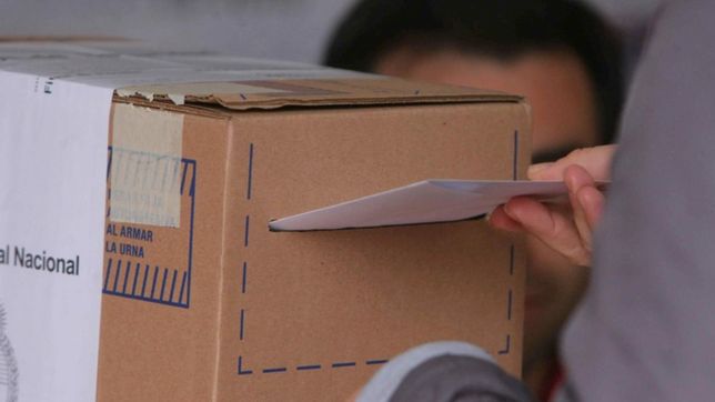 frente de todos, juntos pero sin cambio y vamos con vos: las alianzas que van a las paso