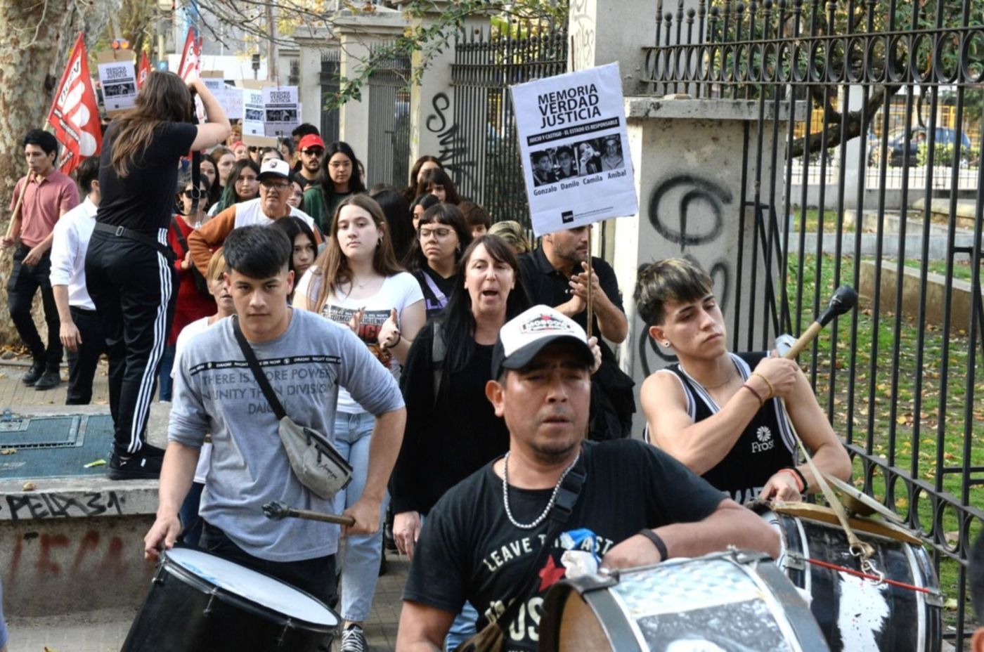 En medio de una marca tensión por la presencia de familiares de los cuatro chicos que murieron, los miembros del Jurado ciudadano emitieron su veredicto.