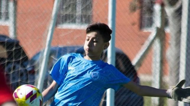 dolor en el futbol femenino: fallecio en berisso la arquera de villa san carlos agustina brian