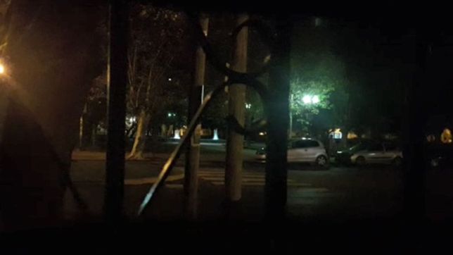 musica, motos y desmanes en plaza malvinas: preocupacion y enojo entre los vecinos