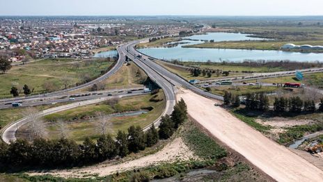 Nuevos accesos, rutas y distribuidores: avanzan los trabajos en tres obras estratégicas para La Plata