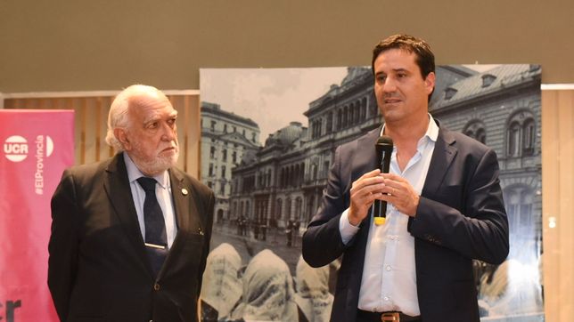 la ucr distinguio a ricardo gil lavedra por su labor en el juicio a las juntas