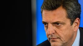 massa confirmo el pago de un bono de $94.000 para trabajadores en negro massa confirmo el pago de un bono de $94.000 para trabajadores en negro