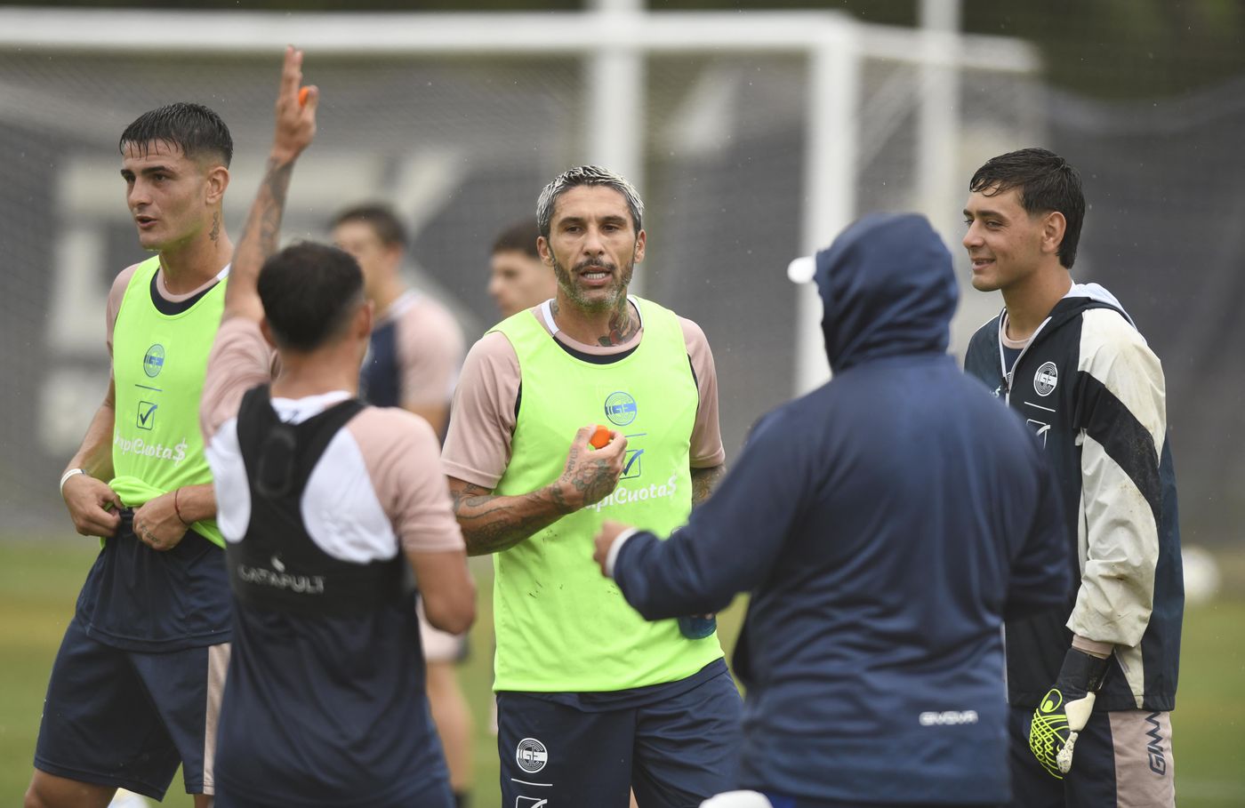 Gimnasia entrenamiento Estancia Chica pretemporada Castro