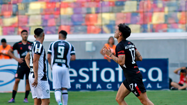 altamirano volvio a las canchas luego de pelear por su vida