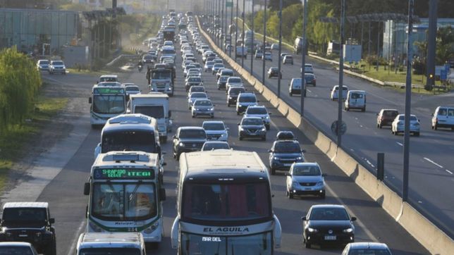 mas de 2.5 millones de personas circulan por el pais por el feriado de semana santa