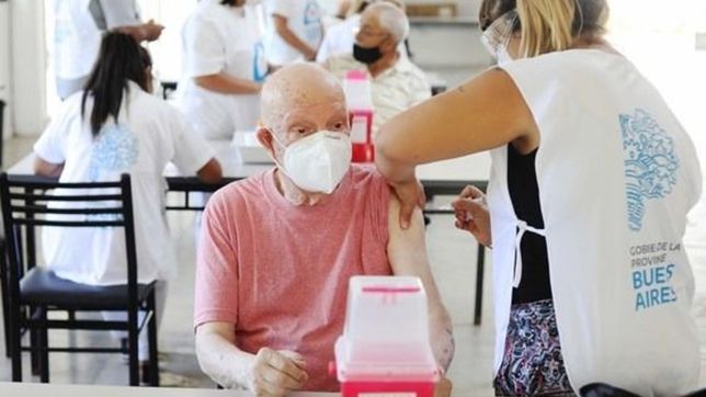 ¿que vacunatorios aplican cuartas dosis sin turno en la plata, berisso y ensenada?