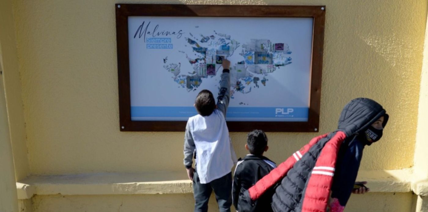 Inauguración espacio memoria por Malvinas en el Puerto