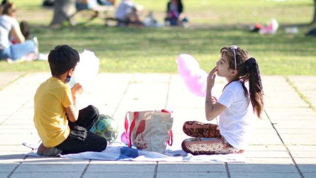 sabado agradable en la previa de un domingo de lluvias y tormentas en la plata