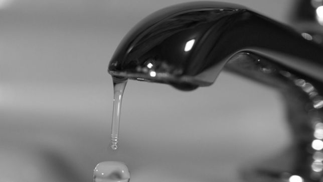 por una obra de absa, varias zonas de la plata podrian quedar sin agua este miercoles