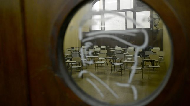 los docentes universitarios votaron un paro por una semana que impactara en la unlp