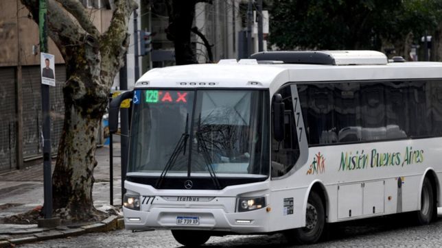 detuvieron a un hombre de 32 anos que abuso de una chica de 17 arriba de un micro